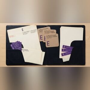 Le Reine Elizabeth Stationery Set